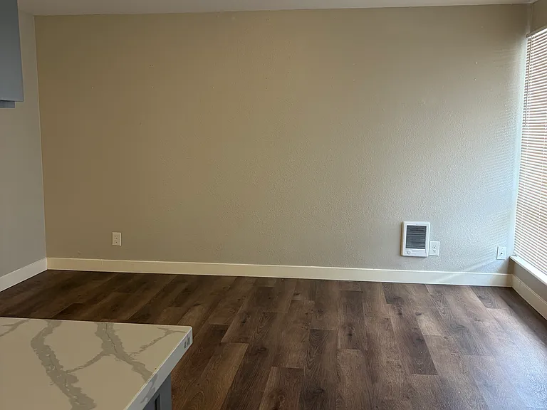 925 SW Holden St #5 — Photo 3