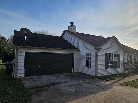 3rd image of 534 Henry Taylor Rd