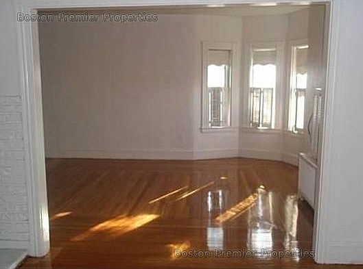 1st image of 160 Franklin St