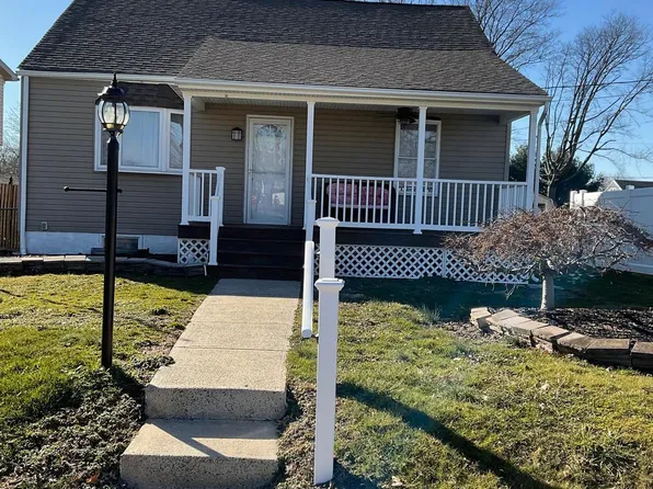 22 Thorntown Ln, Bordentown, NJ 08505