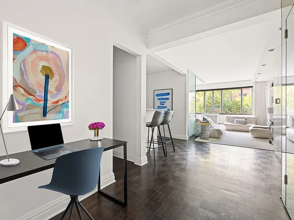 15 W 12th St APT 4D, New York, NY 10011