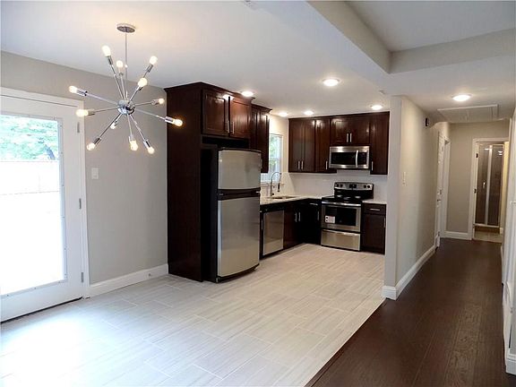 4th image of 2533 Klondike Dr