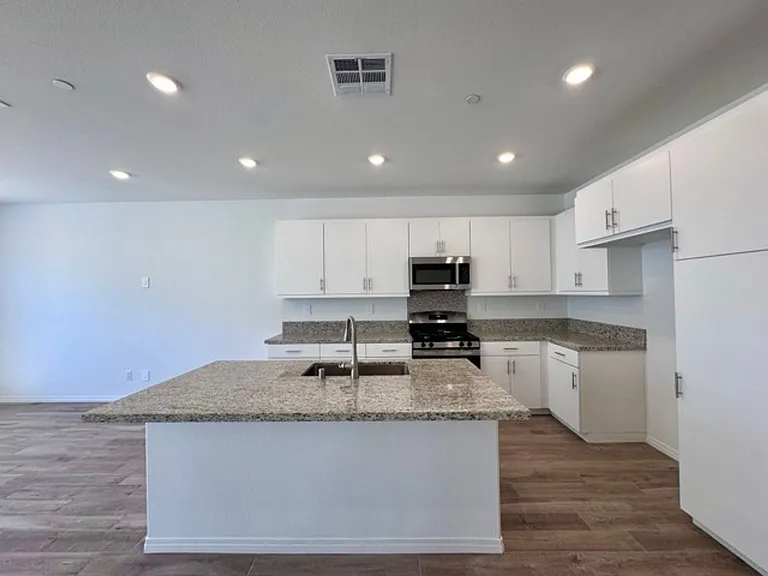30045 Sunset Pier Dr — Photo 8