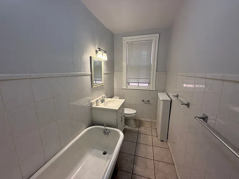 2030 N Capitol St NW — Photo 7