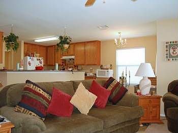 3rd image of 1107 Cockroft Dr