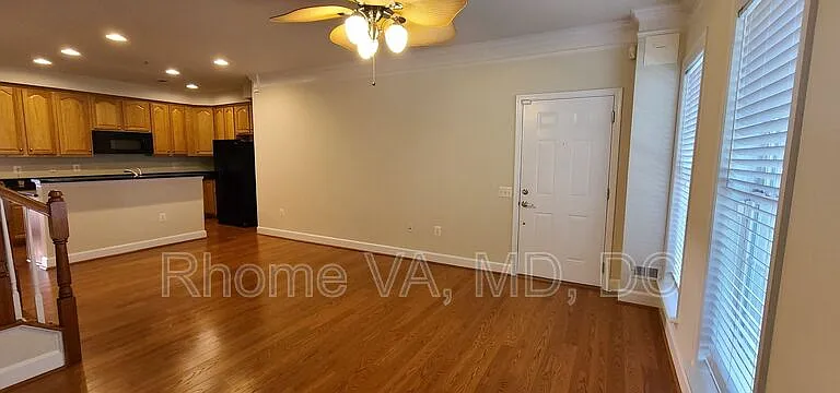 2205 Highbourne Dr — Photo 8