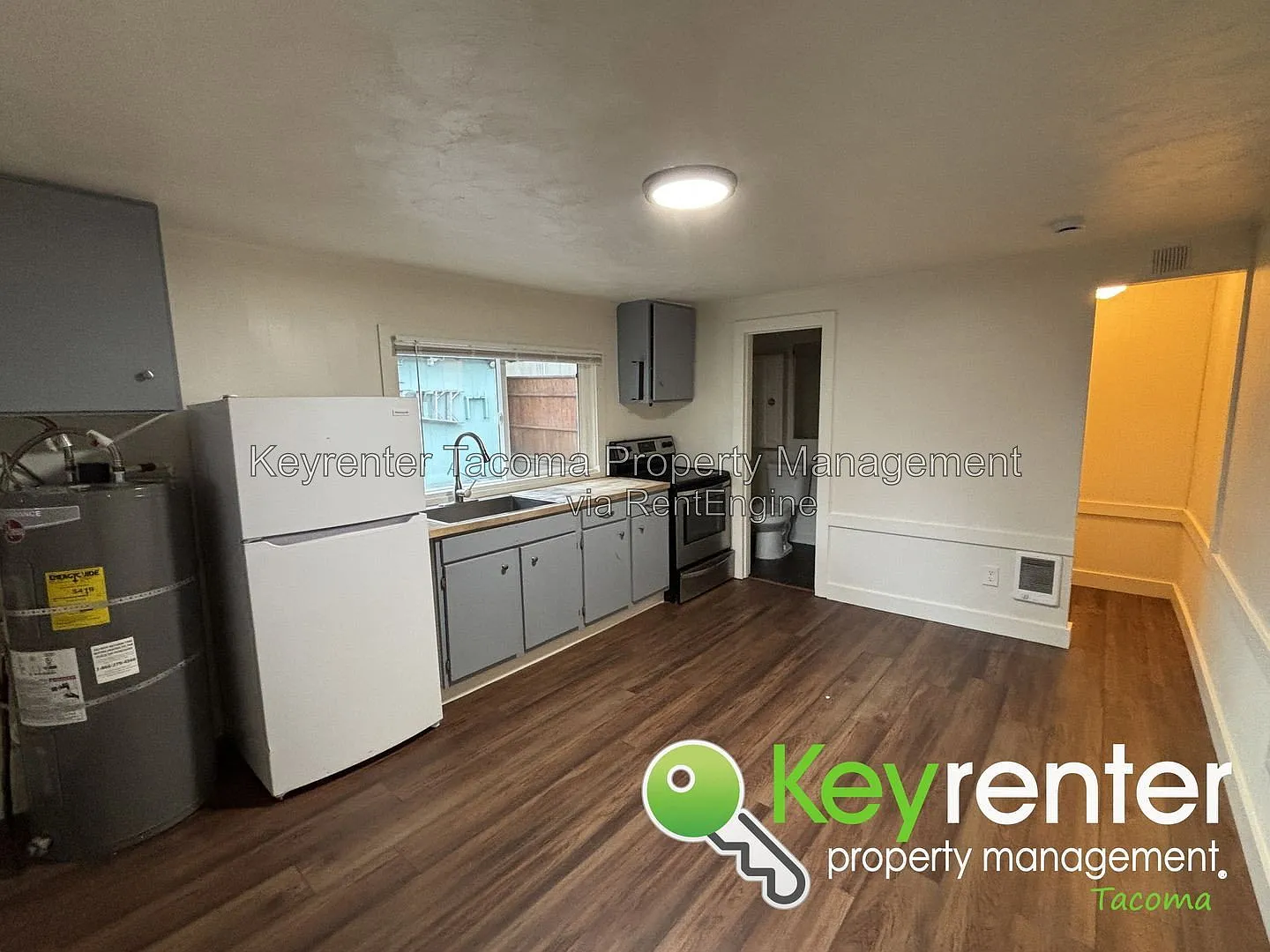 1 bed, 1.0 bath, 240 sqft, $1,000 — Photo 2