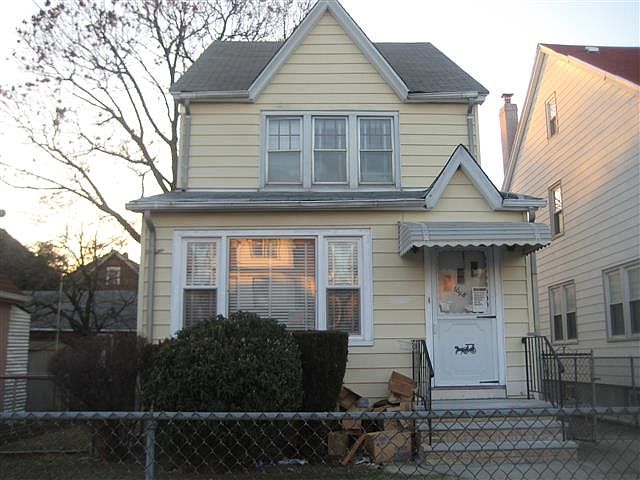 1st image of 8648 232nd St