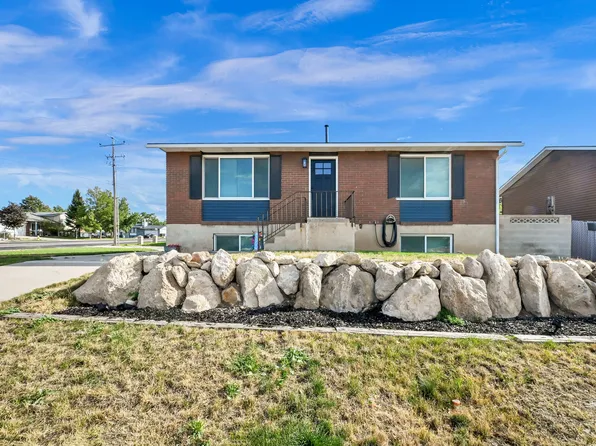 7213 W Westpark Ave, Magna, UT 84044