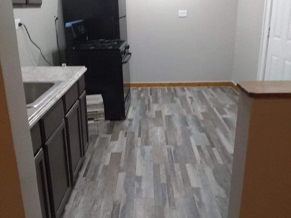 2nd image of 6155 S Sacramento Ave #2