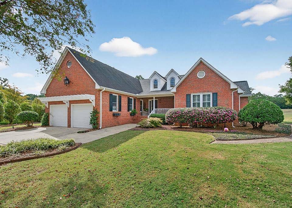 1st image of 128 Country Club Dr