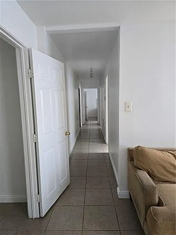 3718 Franklin Ave — Photo 7