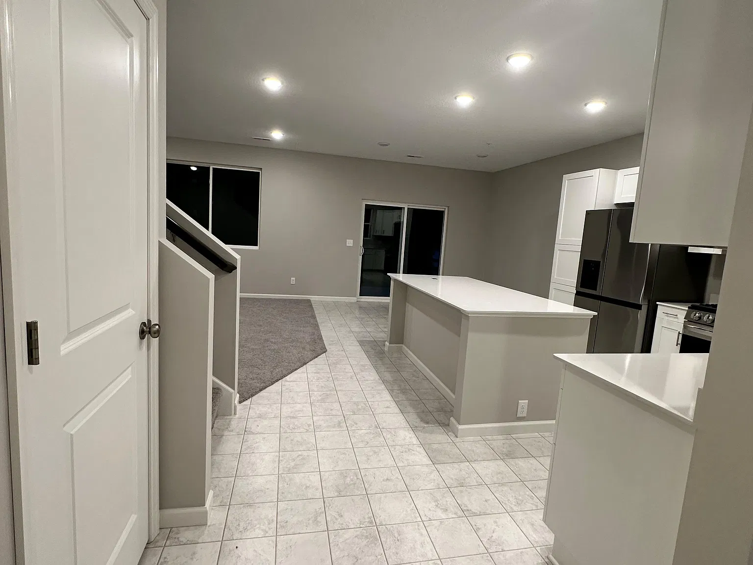3 bed, 1700 sqft, $2,400 — Photo 2