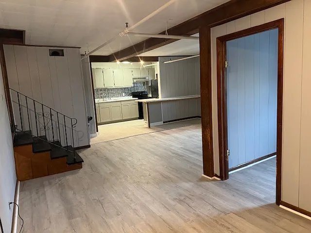 living room looking into kitchen