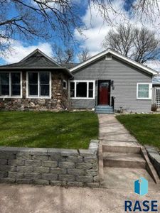 330 E Vermont Ave, Salem, SD, 57058