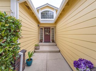 546 Martinique Cir, Redding, CA 96003