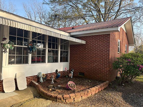 4th image of 3988 Barrytown Rd