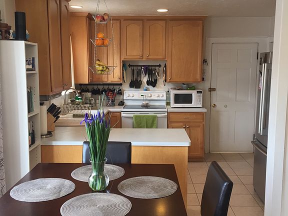 4th image of 333 E Haven Ave
