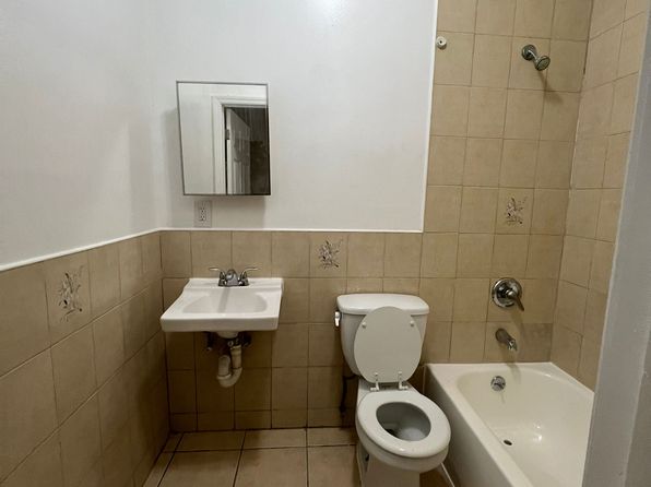 787 Jennings St APT 2