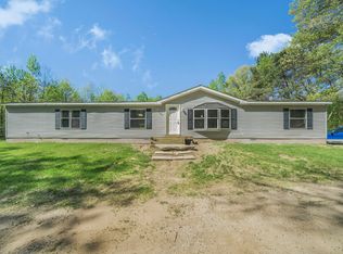11998 Sandy Bottom St NE, Greenville, MI 48838