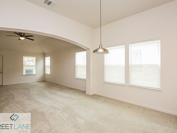 5th image of 1029 E Cannon St