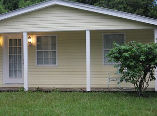 9035 SE Morning St, Hobe Sound, FL 33455