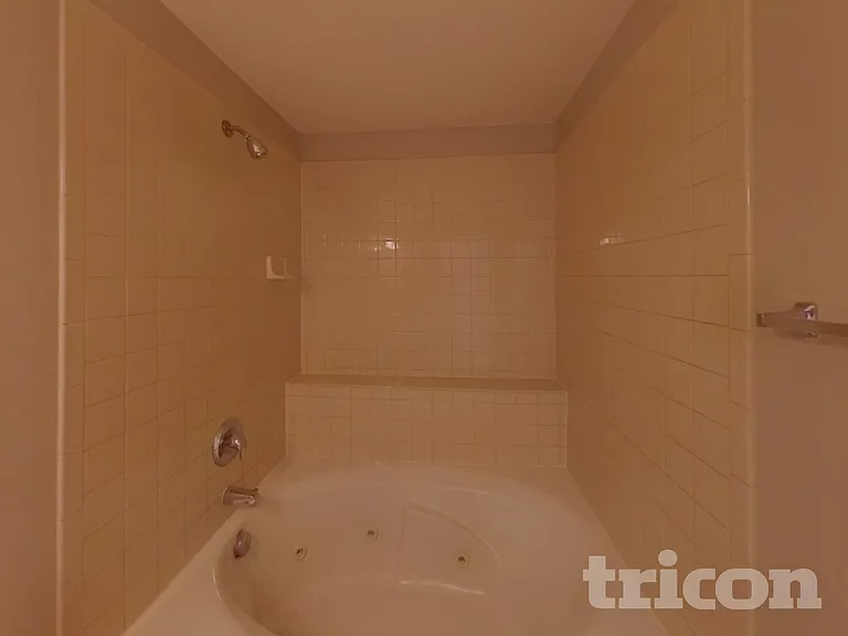 1287 Livingston Ave — Photo 16