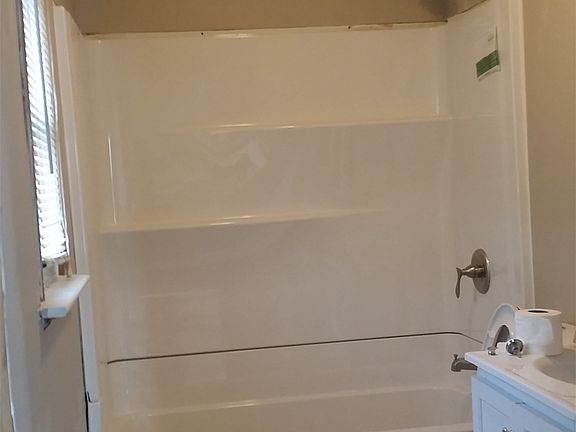 4th image of 8137 Wentworth Ave S