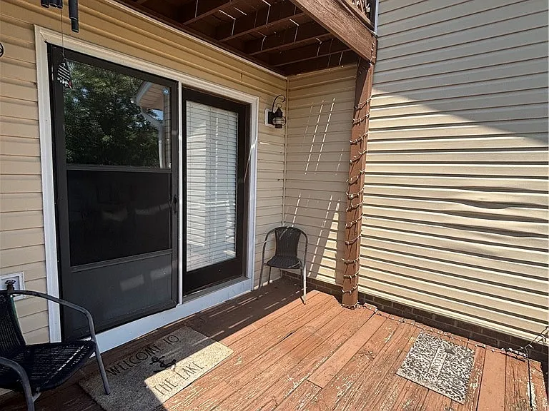 457 Lands End Rd — Photo 9