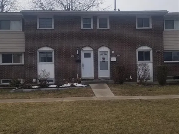 2739 Meadowbrook Ln, Windsor, ON N8T 2Y6