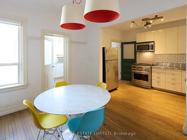 1158 College St #2 — Photo 1