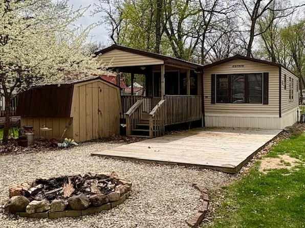 5/101 Woodhaven Dr E, Sublette, IL 61367