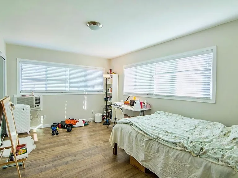 3410 Walton Ave #4 — Photo 8