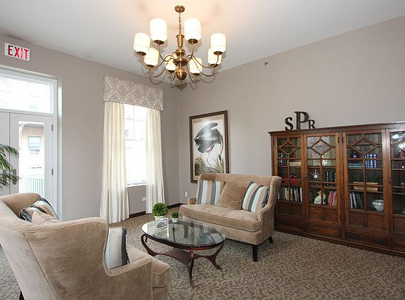 5th image of 156 N Oak Park Ave #24