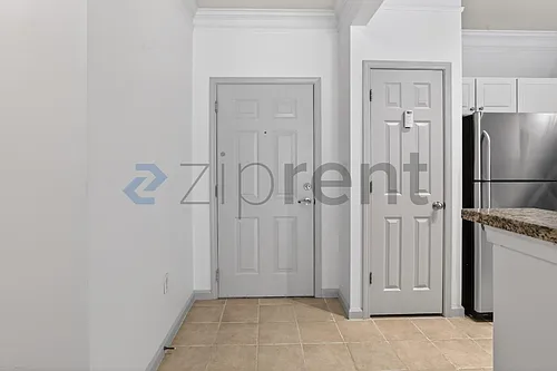 1111 Westchester Rdg NE Photo 1