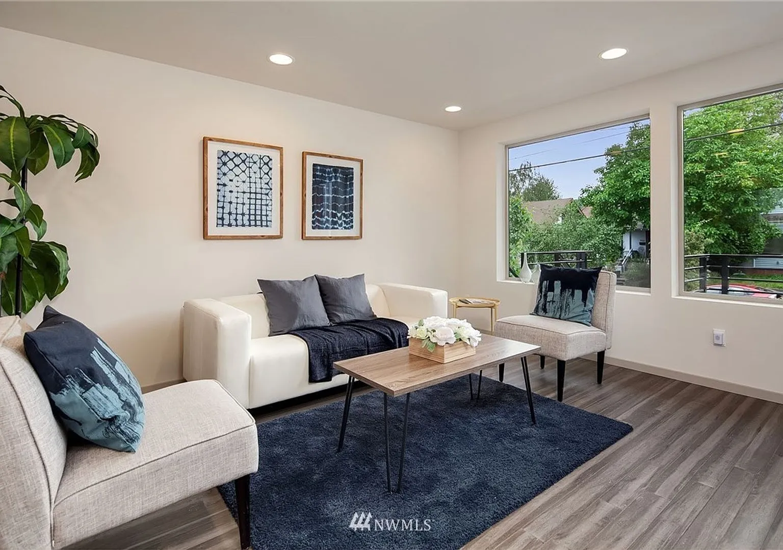 Beautifully Situated Fremont Townhouse- Dedicated Office Space — Photo 4