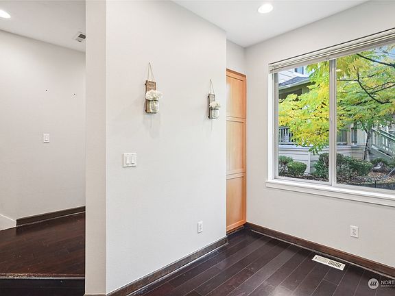3rd image of 2071 NW Boulder Way Drive