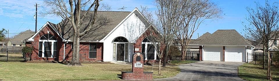 1st image of 310 N Burnett Dr