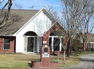 310 N Burnett Dr, Baytown, TX 77520