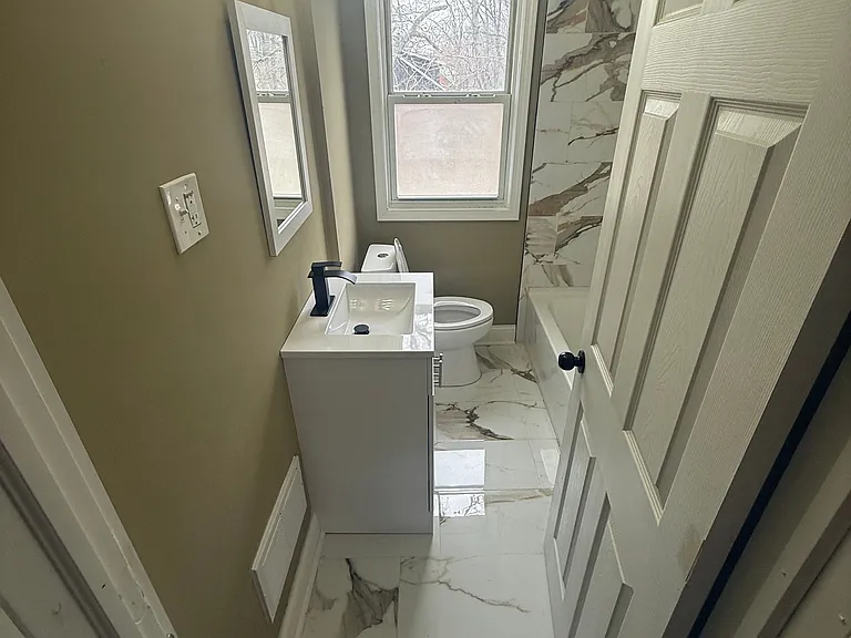 15512 Mendota St #1 — Photo 16