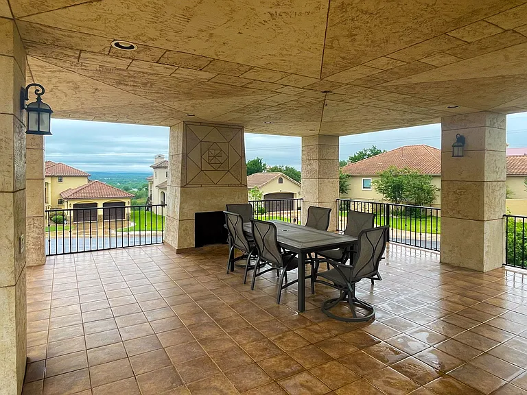 411 Cielo Cir — Photo 54