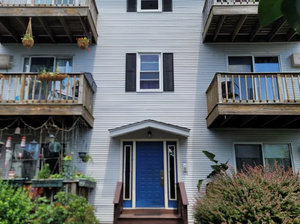 434 Linden St APT 4, Fall River, MA 02720