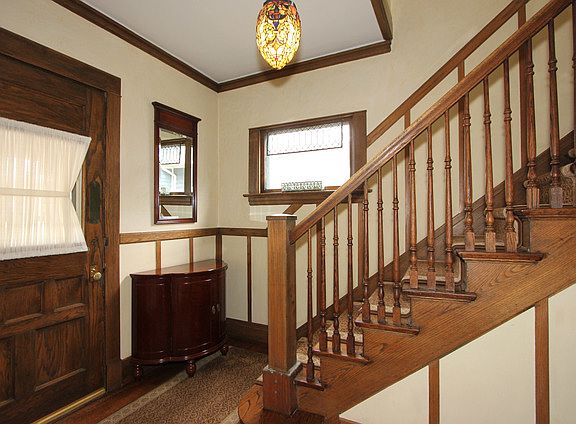 4th image of 311 Ashland Ave