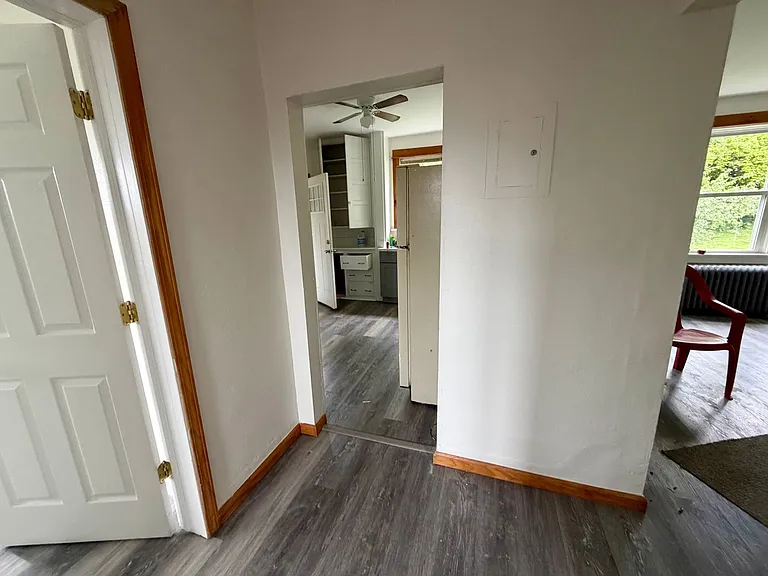 42 Warren St — Photo 13