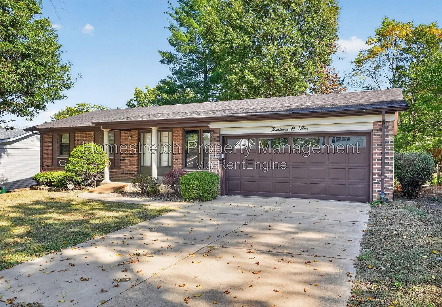 3 bed, 2.0 bath, 1190 sqft, $1,899 — Photo 1
