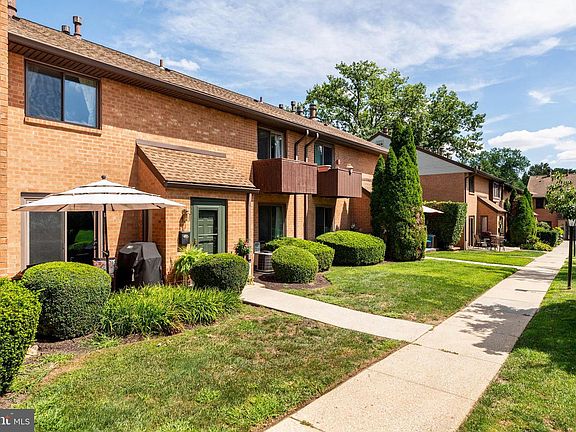 2nd image of 700 Ardmore Ave APT 509