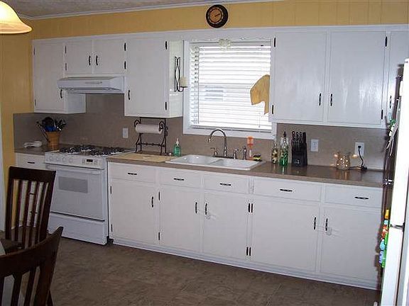4th image of 1332 E Palm Dr