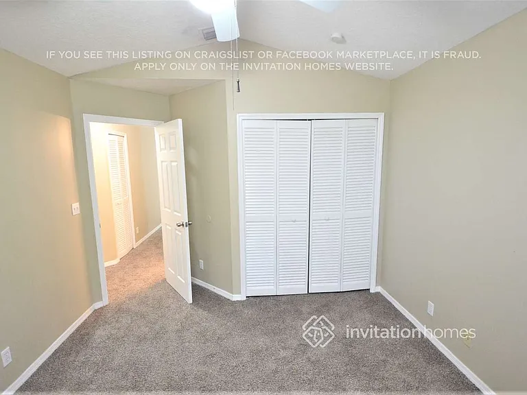 21919 Philmont Ct — Photo 12
