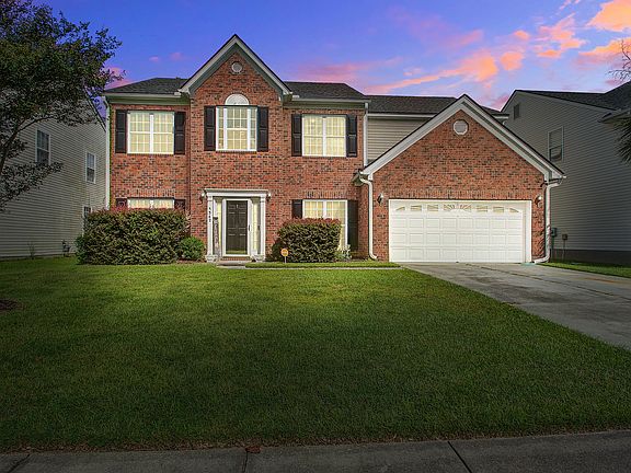 3rd image of 3342 Kirkwall Dr