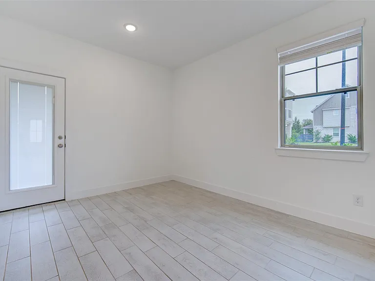 18815 River Overlook Ct — Photo 18